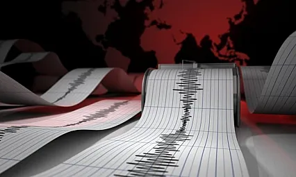 İstanbul'da hissedilen şiddetli bir deprem meydana geldi