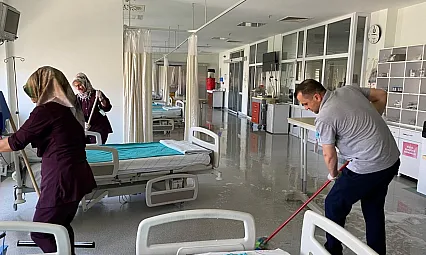 Siirt'te Hastanelerde Temizlik Seferberliği Başlatıldı