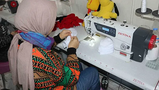 'Zivzik' narından esinlenen kadınlar, ürettikleri oyuncaklar ile ev ekonomisine katkı sağlıyor