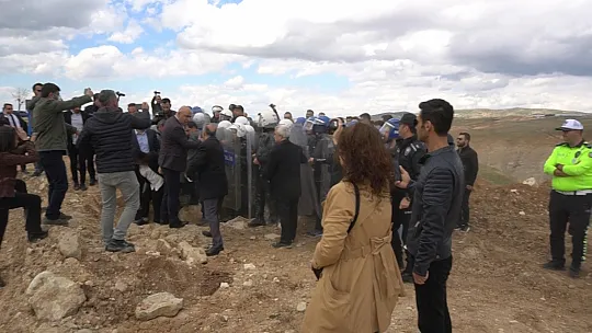 Siirt'te HDP'li Vekiller ile Polis Arasında Gerginlik!