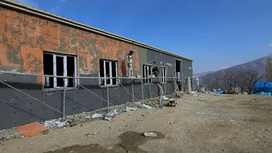 Pervari Belediye Başkanı Tayyar Özcan: 500 Kişiye İstihdam Sağlayacak Fabrika Tamamlanma Aşamasına Geldi