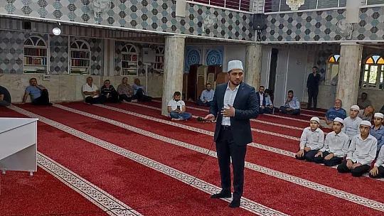 Siirt'te din görevlileri ezan, hutbe ve hadis dalında yarıştı