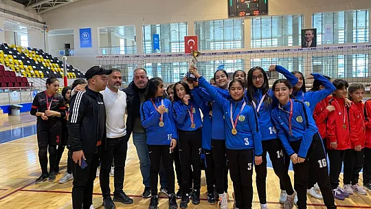 Okul Sporları Voleybol Müsabakaları İlimizde Düzenlendi