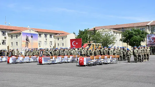Siirt'te Engelli Bireyler Askerlik Heyecanı Yaşadı
