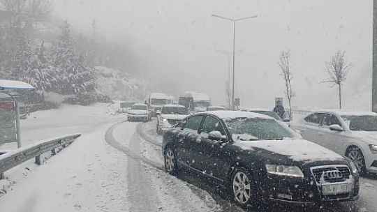 Siirt Girişi Trafiğe Kapandı!