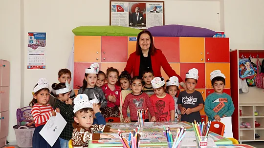 Vali Eşi Güney Hacıbektaşoğlu, Anaokulu Öğrencilerini Ziyaret Etti