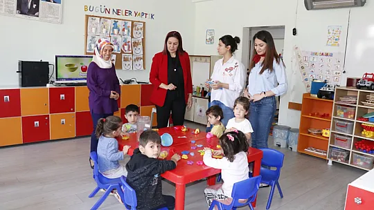 Vali Eşi Güney Hacıbektaşoğlu, Anaokulu Öğrencilerini Ziyaret Etti