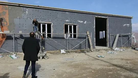 Pervari Belediye Başkanı Tayyar Özcan: 500 Kişiye İstihdam Sağlayacak Fabrika Tamamlanma Aşamasına Geldi