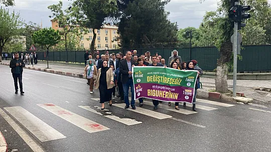 Siirt'te 1 Mayıs Kutlamalarında Gergin Anlar!