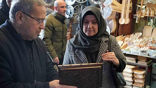 65 yıldır gelenekten geleceğe çeyizlik sandıklar yapıyor