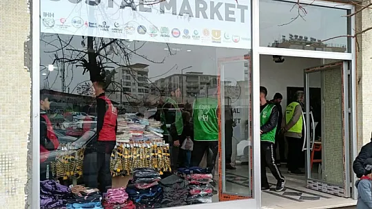 Siirt'te 19 Sivil Toplum Kuruluşu Bir Araya Gelerek 5500 Aileye Destek Oldu