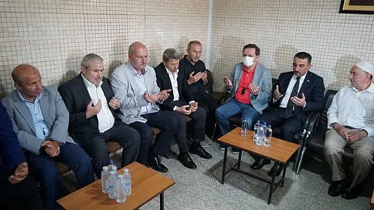 TOBB Başkanı Hisarcıklıoğlu ve ATO Başkanı Baran'dan Kuzu Ailesine Taziye Ziyareti