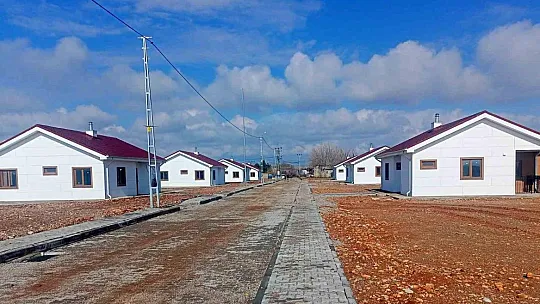 Adıyaman'da 65 köy evinin kurası çekildi