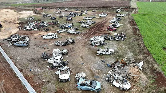 Adıyaman'daki araç mezarlığı dron ile görüntülendi