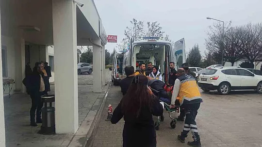 Adıyaman Gaziantep Karayolunda kaza: 4 yaralı