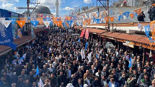 AK Parti Büyükşehir Belediye Başkan adayı Bilden: 'Birileri gibi molotofa, mermiye, silaha talip olmadık'