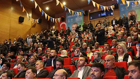 AK Parti Diyarbakır Büyükşehir Belediye Başkan adayı Bilden, istihdam sağlayan 26 projeyi anlattı
