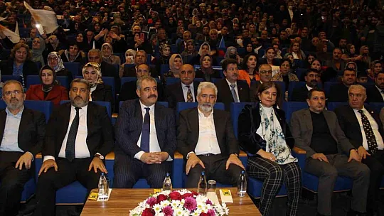 AK Parti, Diyarbakır'da seçim startını verdi