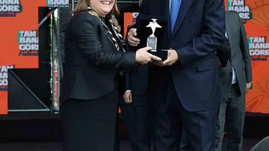 AK Parti'nin Gaziantep adayı Fatma Şahin