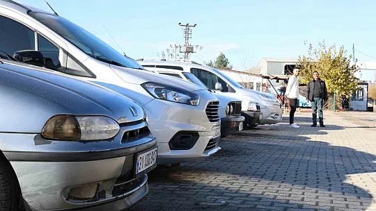 Araç fiyatları yüzde 30'lara kadar düştü, alan yok