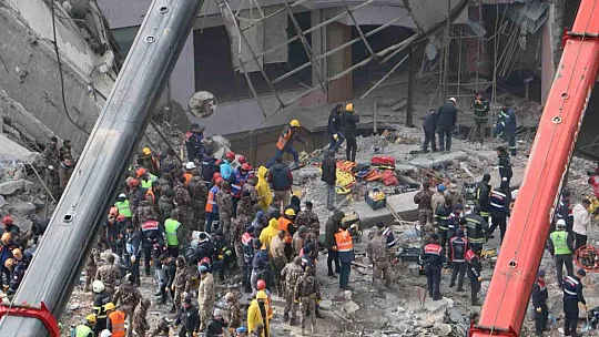 Asrın felaketinde sarsıntıyla uyandılar evsiz kalacaklarını hiç düşünmediler
