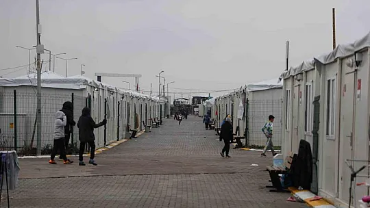 Asrın felaketinde sarsıntıyla uyandılar evsiz kalacaklarını hiç düşünmediler
