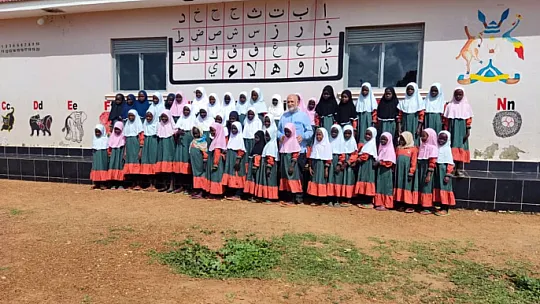 Siirt Vakfı'nın Afrika'da Açtığı 500 Kişilik Medrese Faaliyete Geçti