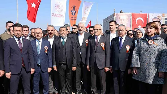 Bakan Uraloğlu, Diyarbakır-Bismil-Batman kara yolunun açılışını gerçekleştirdi