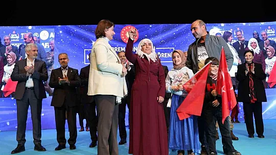 Bakan Yerlikaya, Diyarbakır'da TOKİ kura çekimine katıldı: 'Diyarbakır'a 3 milyar lirayı aşkın kaynak aktarıldı'