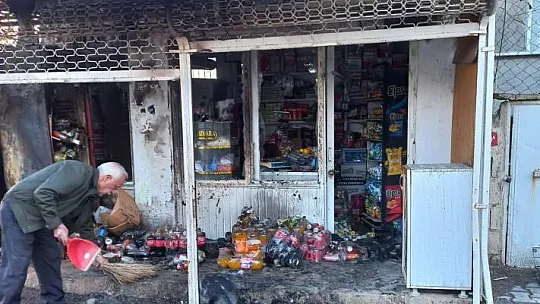 Bakkalda çıkan yangın korkuttu