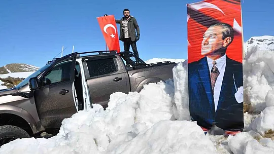 Batman'da 2 metrelik kar üzerindeki şenliklerde renkli görüntüler oluştu
