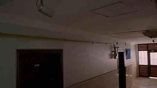 Batman'da bisiklet hırsızları apartmanın güvenlik kamerasına yakalandı