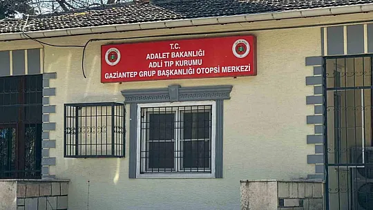 Beton demirinin üzerine düşen besici hayatını kaybetti