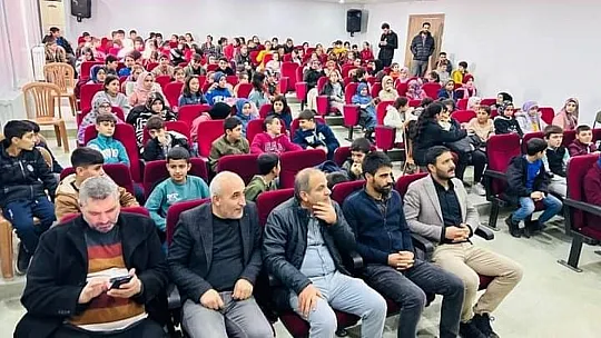 Çermik'te öğrencilerden tiyatro şöleni