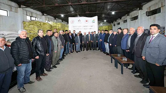 Çiftçilere zirai alet ve ekipman dağıtıldı
