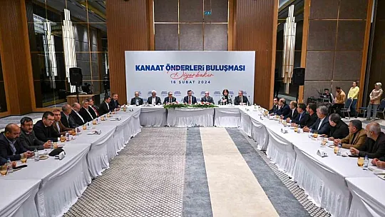 Cumhurbaşkanı Yardımcısı Yılmaz: 'Özelikle bu yılın ortasında enflasyonda belirli düşüşleri hep birlikte göreceğiz'