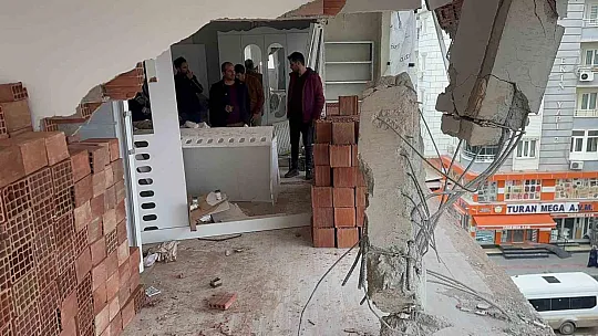 Deprem değil, yıkım ekibi mağdur etti, mağdurlar muhatap arıyor