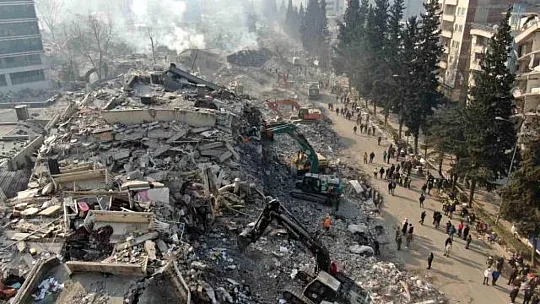 Depremin merkez üssü felaketin 6'ncı gününde havadan görüntülendi