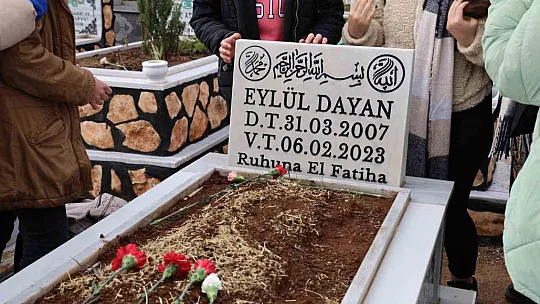 Depremde hayatını kaybeden Eylül, sınıf arkadaşları tarafından unutulmadı