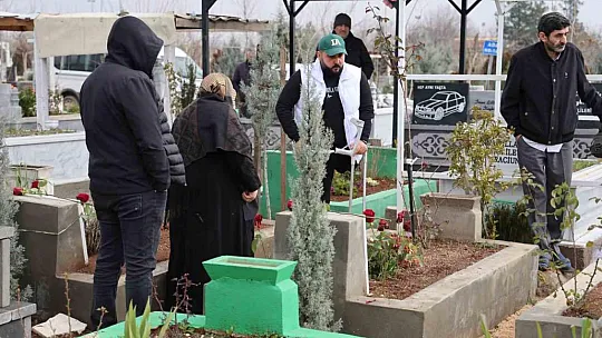 Depremde hayatını kaybeden Eylül, sınıf arkadaşları tarafından unutulmadı
