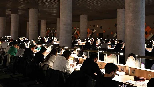 Depremzede öğrencilere her türlü kolaylık sağlanıyor