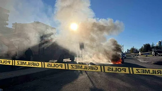 Diyarbakır'a bakımdan yeni çıkan otomobil test sürüşünde alevlere teslim oldu