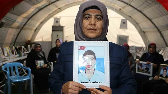 Diyarbakır anneleri bin 559 gündür evlatları için nöbette