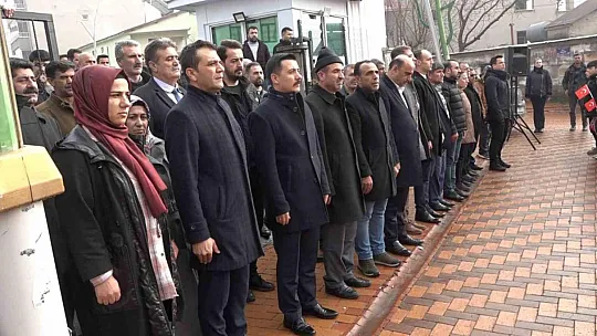 Diyarbakır'da 'Kahrolsun PKK' sloganlarıyla şehitlere saygı yürüyüşü düzenlendi