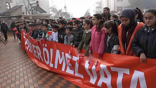 Diyarbakır'da 'Kahrolsun PKK' sloganlarıyla şehitlere saygı yürüyüşü düzenlendi
