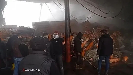 Diyarbakır'da depo yangını