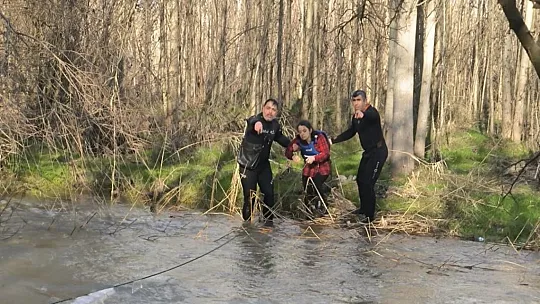 Diyarbakır'da Dicle Nehri'ne atlayan genç kız kurtarıldı