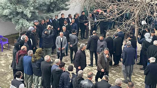 Diyarbakır'da iki aile arasındaki 3 yıllık husumet iş adamının aracılığıyla son buldu