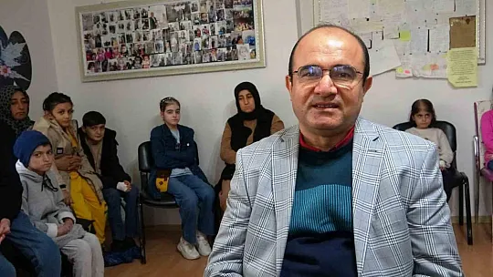 Diyarbakır'da memurun yazışma hatası nedeniyle 20 kelebek hastasının boğaz ameliyatı ertelendi