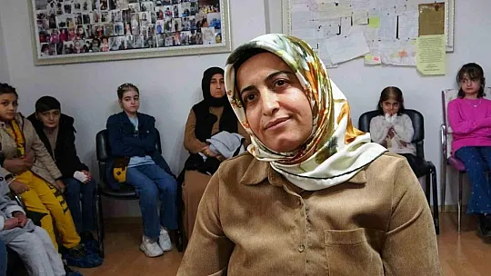 Diyarbakır'da memurun yazışma hatası nedeniyle 20 kelebek hastasının boğaz ameliyatı ertelendi